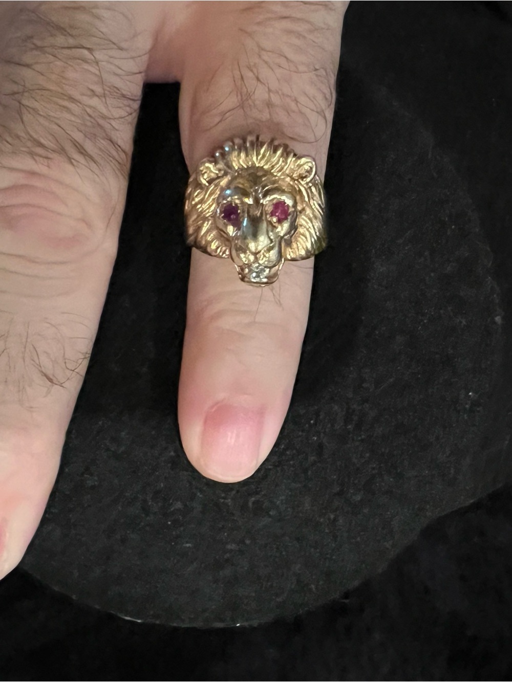 Beautiful Vintage 14K Gold Lion Ring Rubies/Diamond  12.54 grams  Size 7.5